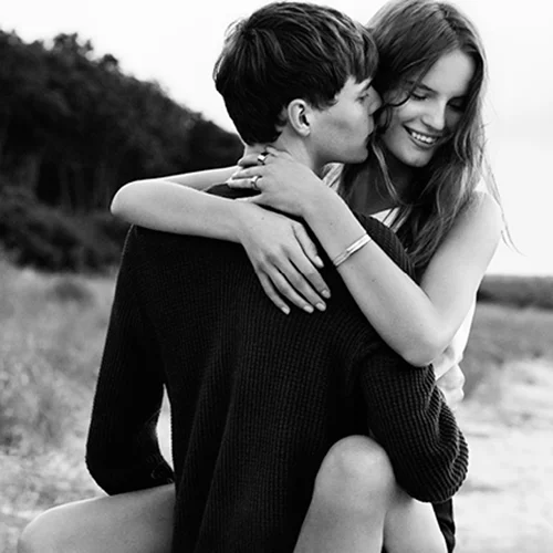 Beyond: Γνώρισε τη νέα σειρά κοσμημάτων Calvin Klein