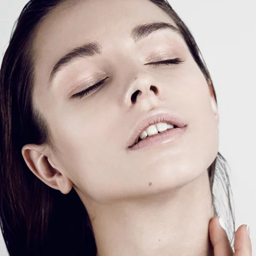 Έλαιο ομορφιάς: Γιατί διστάζεις να το χρησιμοποιήσεις; Σου λύνουμε όλες τις απορίες!