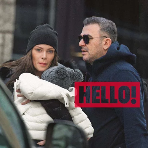 Αντώνης Ρέμος - Υβόννη Μπόσνιακ:  Με φίλους τους σε χειμερινό θέρετρο