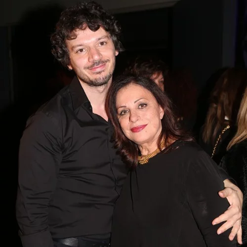 Ποιοι βρέθηκαν στην πρεμιέρα της παράστασης της Χάρις Αλεξίου