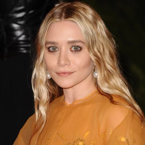 Πρώτη φορά βλέπουμε την Ashley Olsen καστανή!