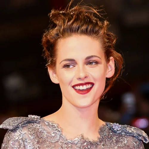 Η Kristen Stewart, η Chanel και το μακιγιάζ: Τι κοινό έχουν;