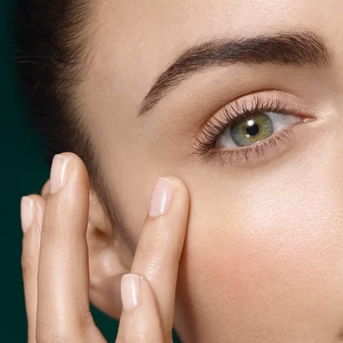 Ανόρθωση και άμεση σύσφιξη στο περίγραμμα των ματιών με 1 κίνηση!