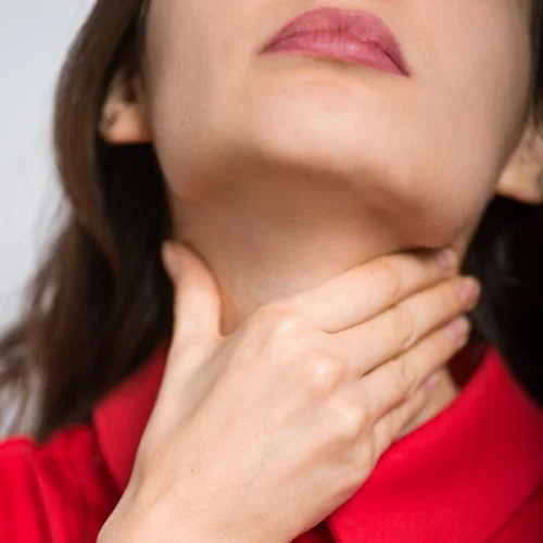 Πονόλαιμος; Μην τον αφήσεις να σου χαλάσει την ημέρα