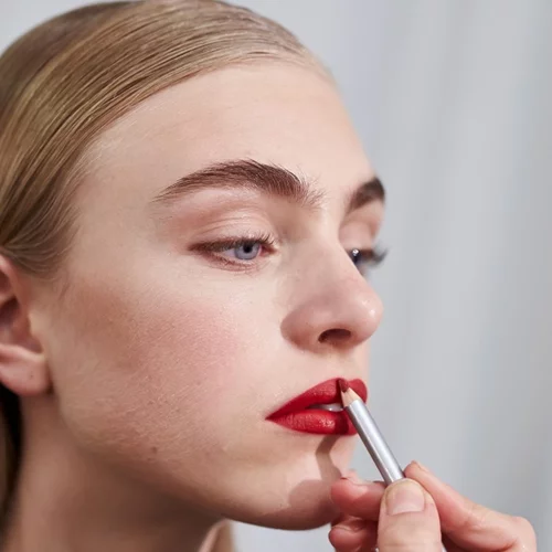 Έχεις φτιάξει ποτέ το δικό σου κραγιόν;