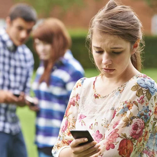 Bullying: Πώς να το εντοπίσεις και να το αντιμετωπίσεις αποτελεσματικά