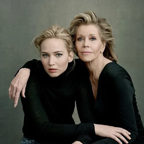 Vanity Fair: Στο νέο εξώφυλλό του ποζάρουν 13 Χολιγουντιανές σταρς και περνούν το δικό τους μήνυμα!