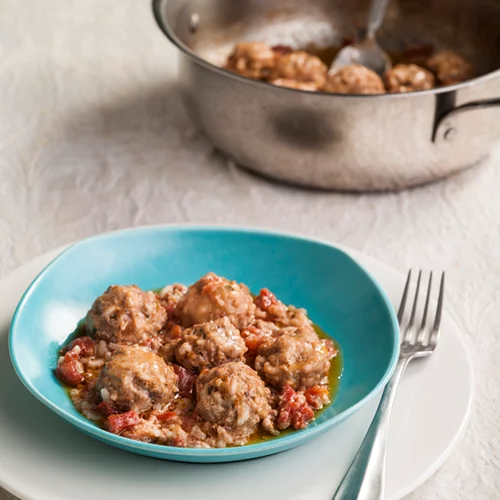 Συνταγή για γιουβαρλάκια από τη Ρένα της Φτελιάς