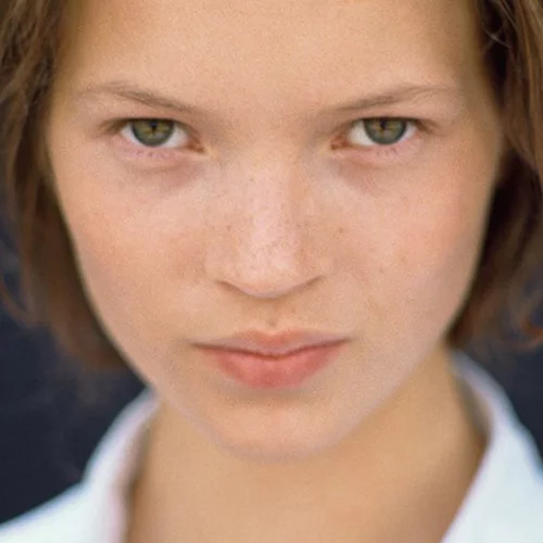 Kate Moss: Στην πρώτη της φωτογράφιση σε ηλικία 14 χρονών