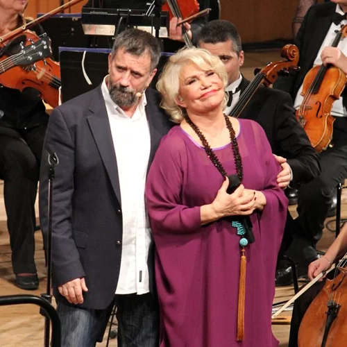 «50 χρόνια Γιώργος Κατσαρός »: Ποιοι διάσημοι βρέθηκαν στη συναυλία στο Μέγαρο Μουσικής