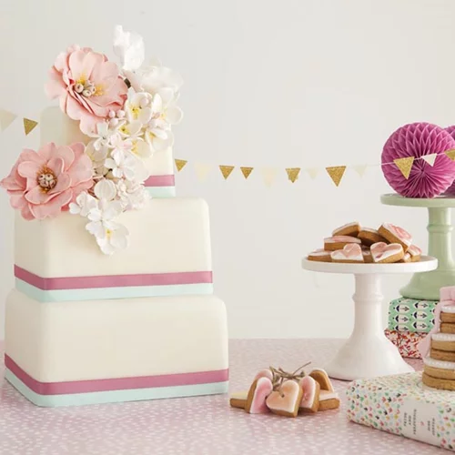 BASKiT Baking Studio: Handmade κομψοτεχνήματα με την υπογραφή της Jessie