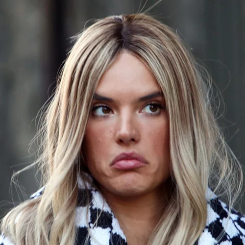 Celebs...Σαν εμάς! (07/03)