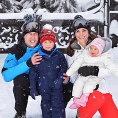 Θες να πληρώνεσαι για να κάνεις παρέα με τη βασιλική οικογένεια;