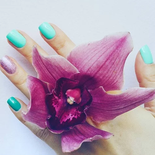 Μπες στο πνεύμα της άνοιξης κερδίζοντας την πιο super συλλογή βερνικιών