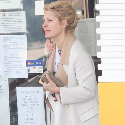 Η Ελένη Μενεγάκη χωρίς ίχνος μακιγιάζ