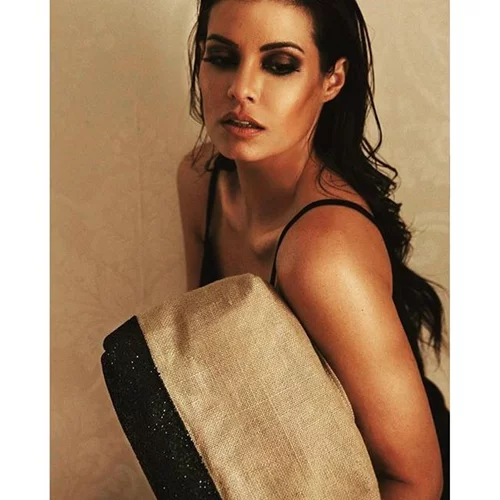 Μαρία Κορινθίου: Η νέα sexy φωτογράφιση