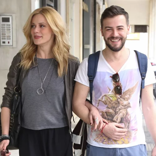 Ζέτα Μακρυπούλια: Βόλτα στο κέντρο της Αθήνας