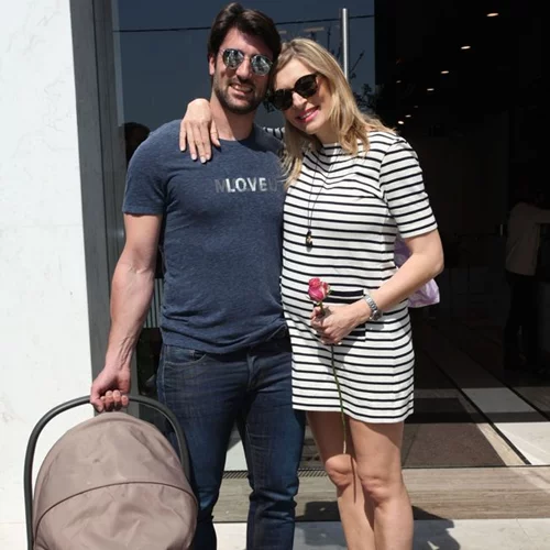 Ζέτα Δούκα: Η πρώτη φωτογραφία της νεογέννητης κόρης της