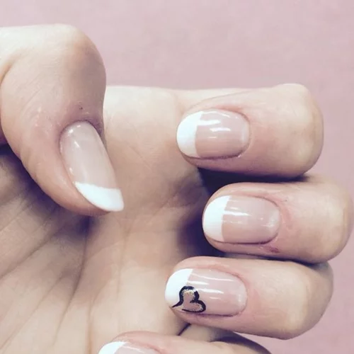 #maniMonday: Πώς να στολίσεις το γαλλικό μανικιούρ για να μην είναι βαρετό