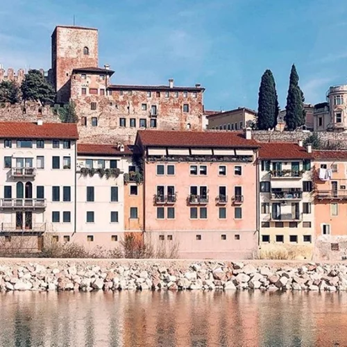 16 hashtags για ταξίδια που μπορείς να χρησιμοποιείς και να ακολουθείς