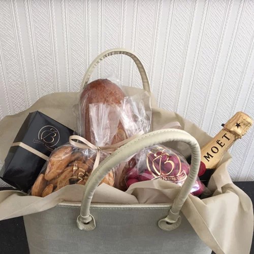 Κέρδισε το πιο gourmet πασχαλινό δώρο για τις γιορτινές σου επισκέψεις! (Aποτελέσματα)