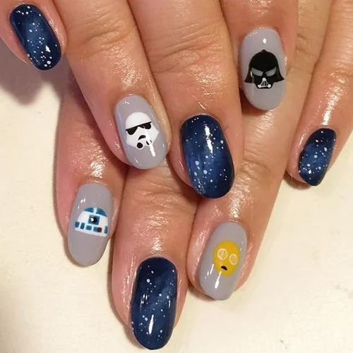 #maniMonday: Το φαινόμενο Star Wars τώρα και στα νύχια σου! (video)