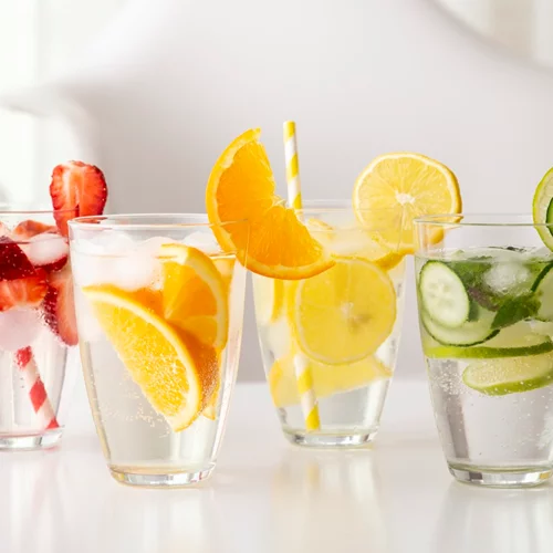 Detox νερό | Αρωμάτισε φυσικά το νερό σου και κάνε αποτοξίνωση