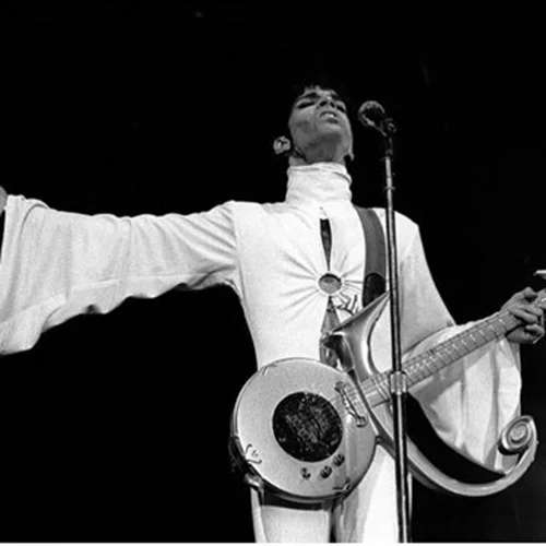 Prince: Οι αναρτήσεις των μεγαλύτερων σταρ για τον θάνατο του θρύλου της ποπ