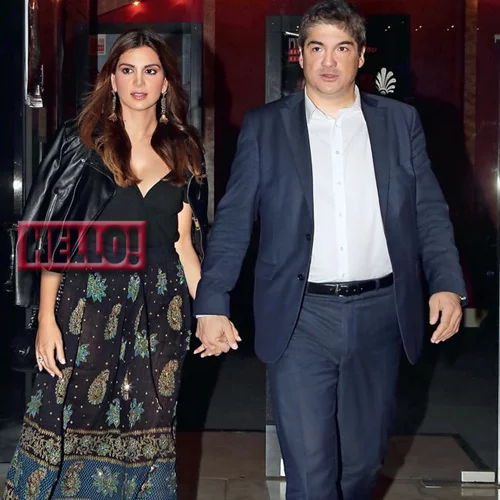 Σταματίνα Τσιμτσιλή - Θέμης Σοφός: Η  νυχτερινή έξοδος με φίλους