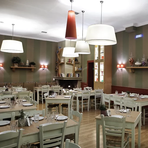 Το Βραστό: Παραδοσιακές πασχαλινές γεύσεις σε έναν οικείο χώρο