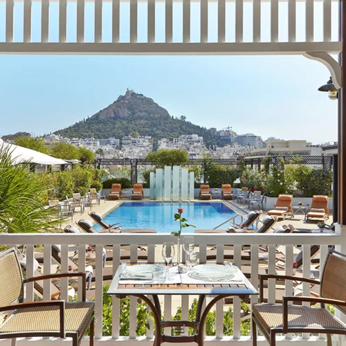 Η υγιεινή πλευρά της Αθήνας φιγουράρει στη Vogue