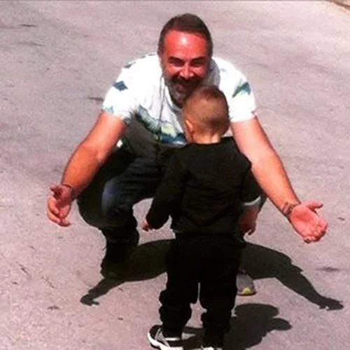 Γρηγόρης Γκουντάρας: Ένας τρυφερός χαζομπαμπάς