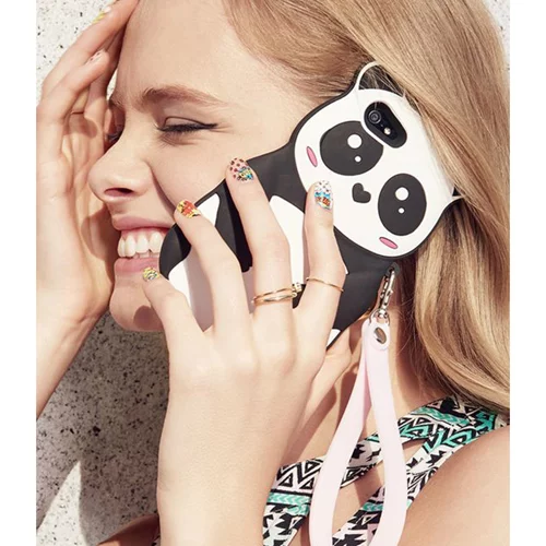 Γιατί δεν κάνει να φορτίζεις το κινητό σου σε δημόσιες πρίζες