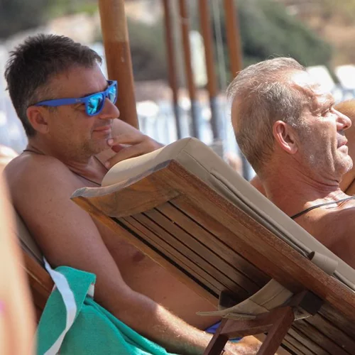 Πέτρος Κωστόπουλος – Γιώργος Λιάγκας: Για μπάνιο με τους γιους τους