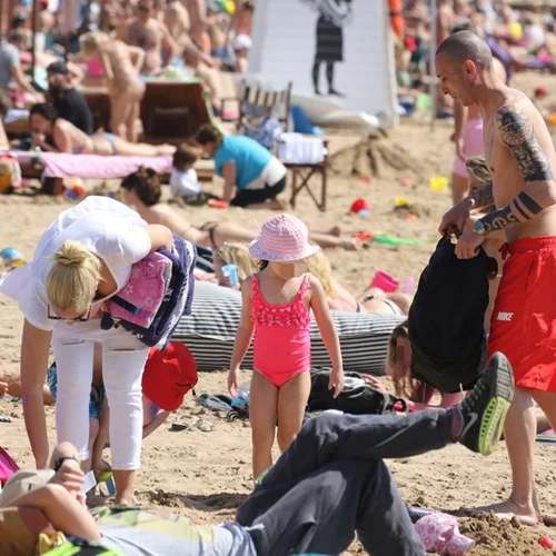 Έλενα Ασημακοπούλου - Μπρούνο Τσιρίλο: Με την μικρή κόρη τους για μπάνιο