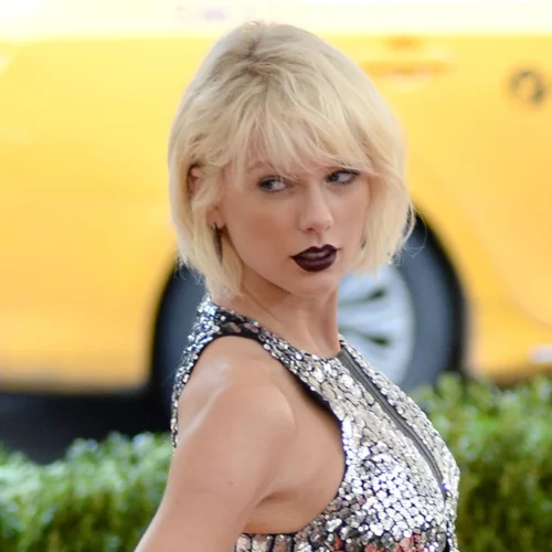 Πώς ήταν και πώς έγινε: Ανακαλύψαμε παλιές φωτογραφίες της Έλλης Κοκκίνου