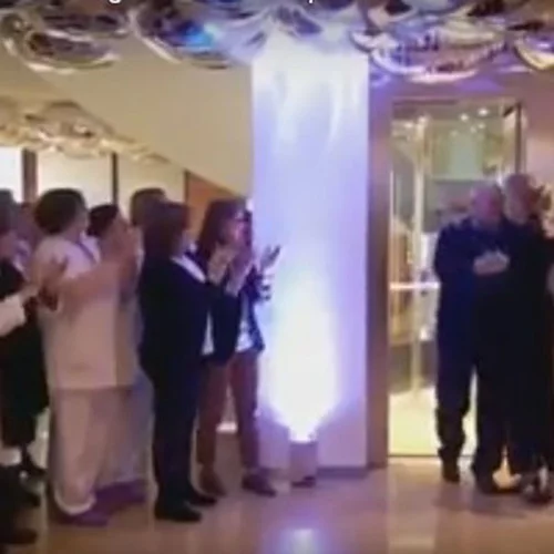 H συγκινητική έκπληξη που έκαναν οι υπάλληλοι των Zara στον ιδρυτή τους