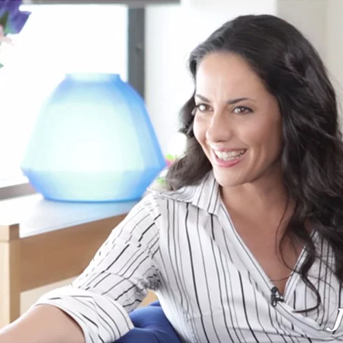 Εύη Αδάμ: Μπλόκαρε στο facebook τον πρώην σύζυγό της Λάμπη Λιβιεράτο