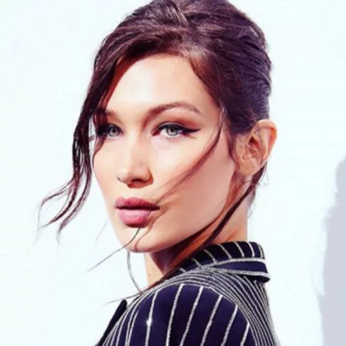 Bella Hadid: Η νέα σέξι φωτογράφιση για τον Calvin Klein