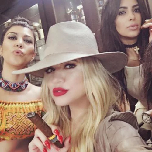 Kardashians: Βρέθηκαν οικογενειακώς στην Κούβα και μονοπώλησαν το ενδιαφέρον