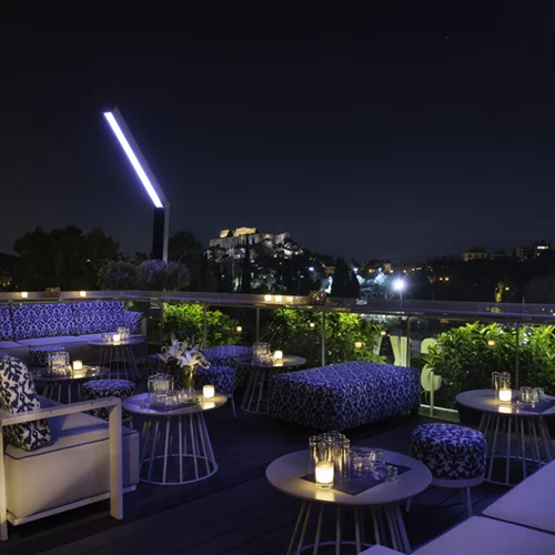 To Skyfall Cocktail & Food Bar για αξέχαστη βραδινή διασκέδαση