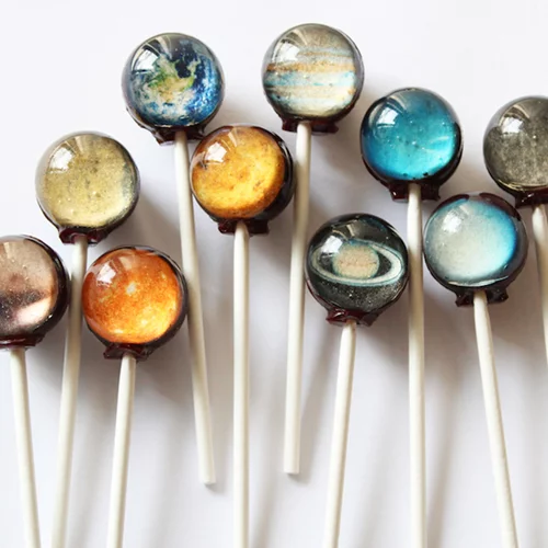 Αυτά είναι τα πιο cool υπεργαλαξιακά γλειφιτζούρια που κυκλοφορούν