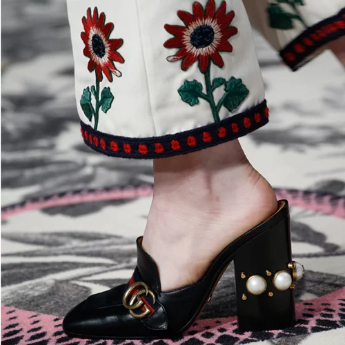 Καλοκαίρι 2016: Αυτά είναι τα πιο hot παπούτσια της σεζόν!