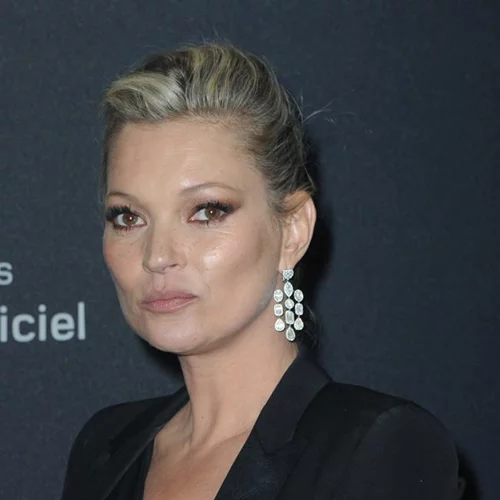 Η Kate Moss σχεδιάζει κοσμήματα