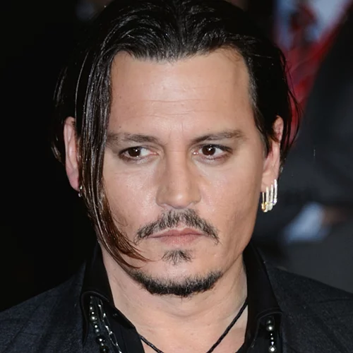 Τι συμβαίνει με τον Johnny Depp; Οι φωτογραφίες που προκαλούν ανησυχία στους θαυμαστές του