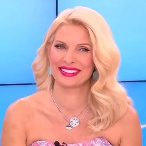 Ελένη Μενεγάκη: Βρήκαμε τι φόρεσε στις τελευταίες εκπομπές της