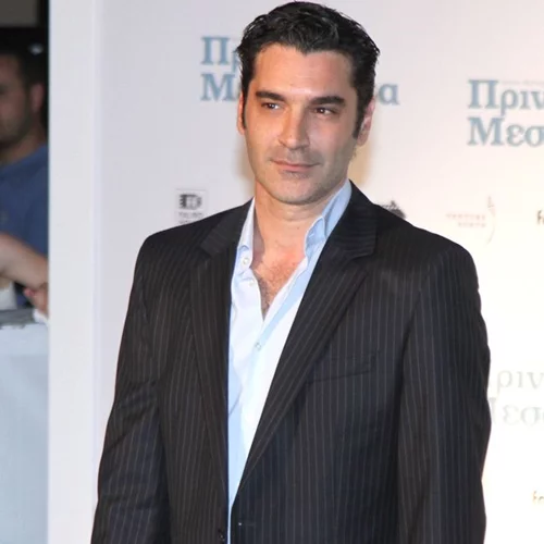 Χριστόφορος Παπακαλιάτης | Πέρασε τη γιορτή του στο Λος Άντζελες με Έλληνες καλλιτέχνες