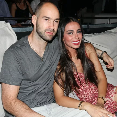 Ολυμπία Χοψονίδου - Βασίλης Σπανούλης | Η κόρη τους έγινε τριών μηνών και αυτές είναι οι πιο χαριτωμένες φωτογραφίες της