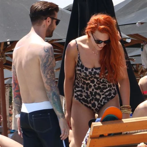 Σίσσυ Χρηστίδου - Θοδωρής Μαραντίνης: Πρώτο μπάνιο με τα παιδιά τους