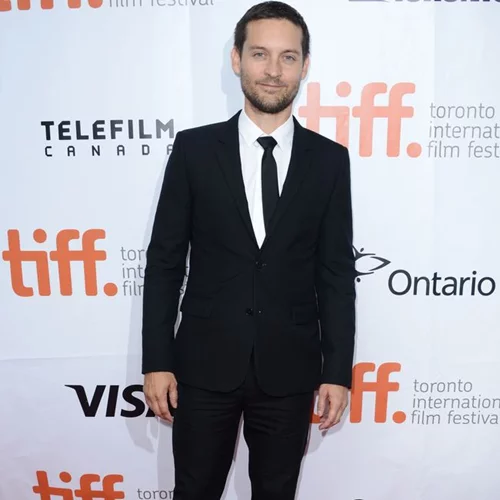 Ο Spiderman κάνει βουτιές στη Μύκονο (Video)